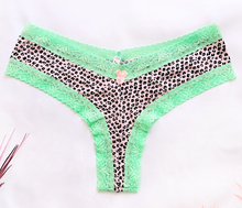 Cargar imagen en el visor de la galería, CHEEKIES FRESA