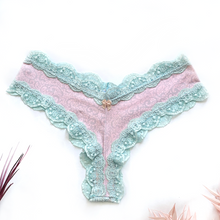 Cargar imagen en el visor de la galería, CHEEKIES FRESA