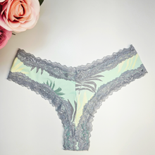 Cargar imagen en el visor de la galería, CHEEKIES FRESA
