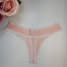 Cargar imagen en el visor de la galería, TANGA REF: AZUCAR
